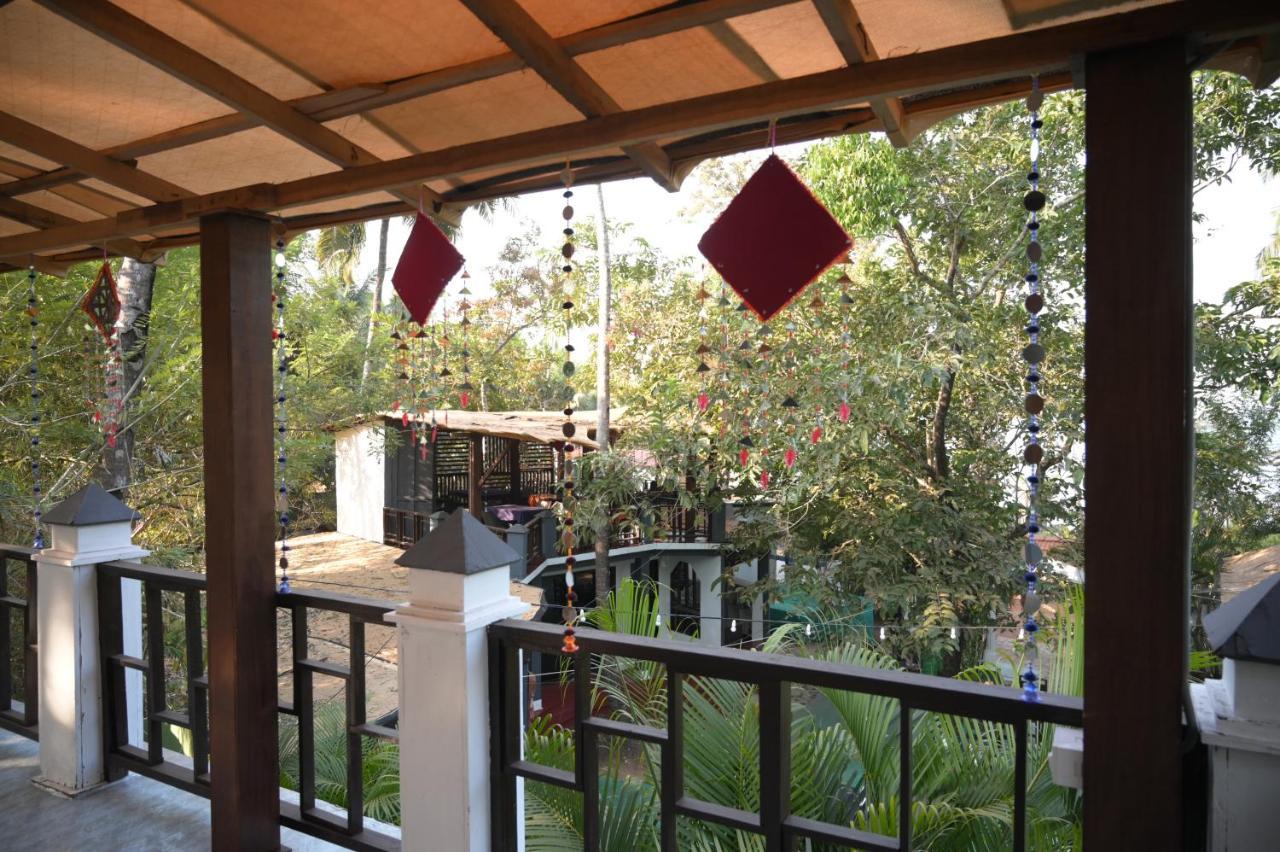 פאלולם La La Land Resort Goa By Spicy Mango מראה חיצוני תמונה