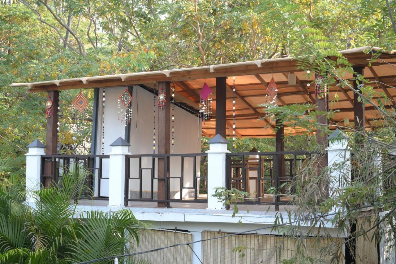 פאלולם La La Land Resort Goa By Spicy Mango מראה חיצוני תמונה