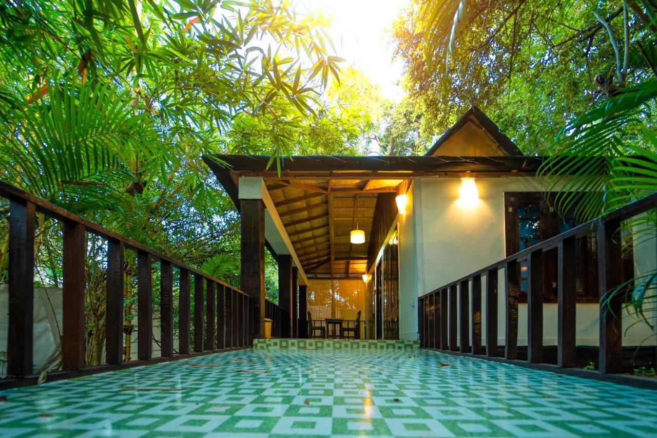 פאלולם La La Land Resort Goa By Spicy Mango מראה חיצוני תמונה