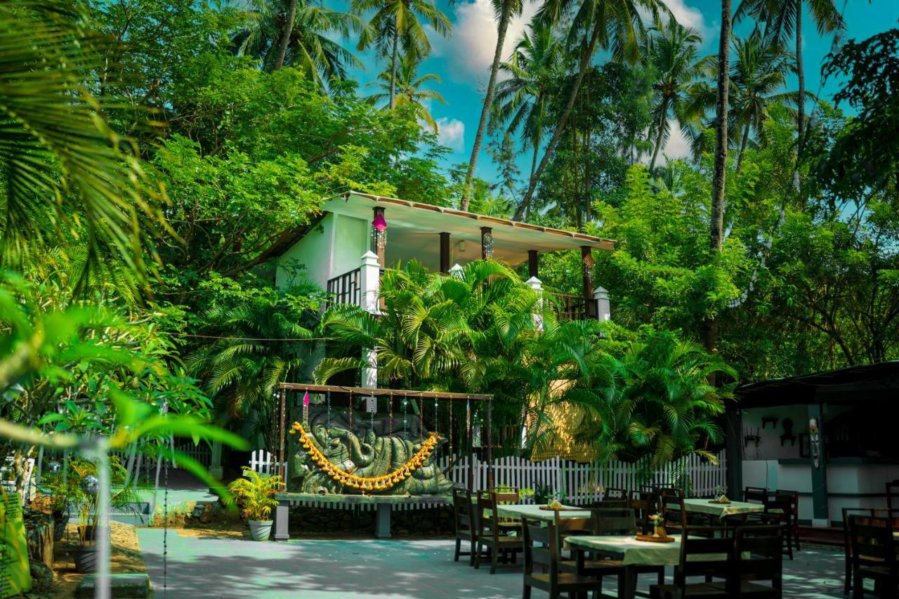 פאלולם La La Land Resort Goa By Spicy Mango מראה חיצוני תמונה
